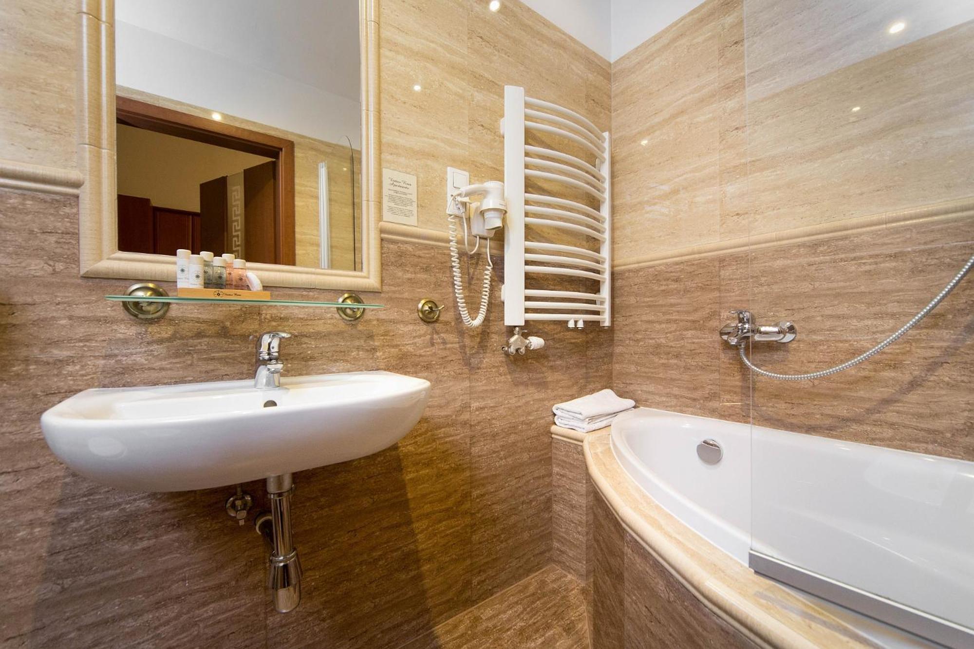 קרקוב Ventus Rosa Apartments מראה חיצוני תמונה